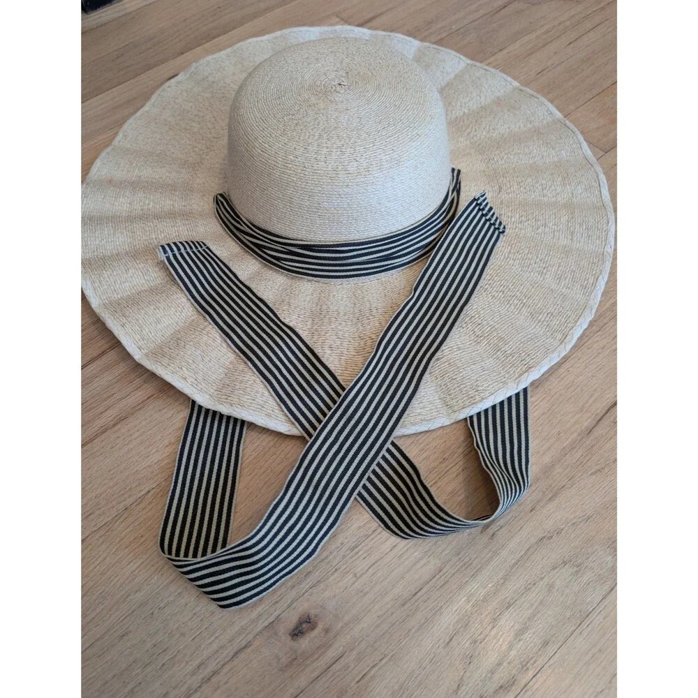 Sispara De La Funte Women's Hat
